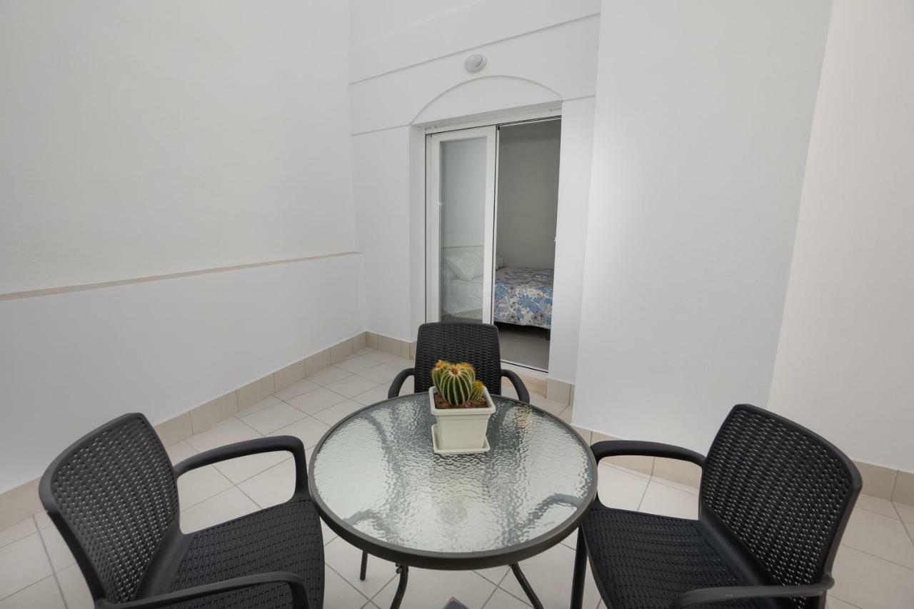 Apartamentos Mombasa 1 Planta Nerja Εξωτερικό φωτογραφία
