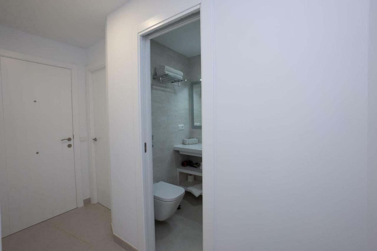 Apartamentos Mombasa 1 Planta Nerja Εξωτερικό φωτογραφία